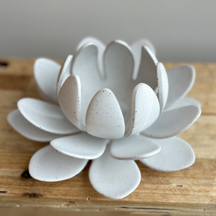 Ceramic Lotus Tea-Light 