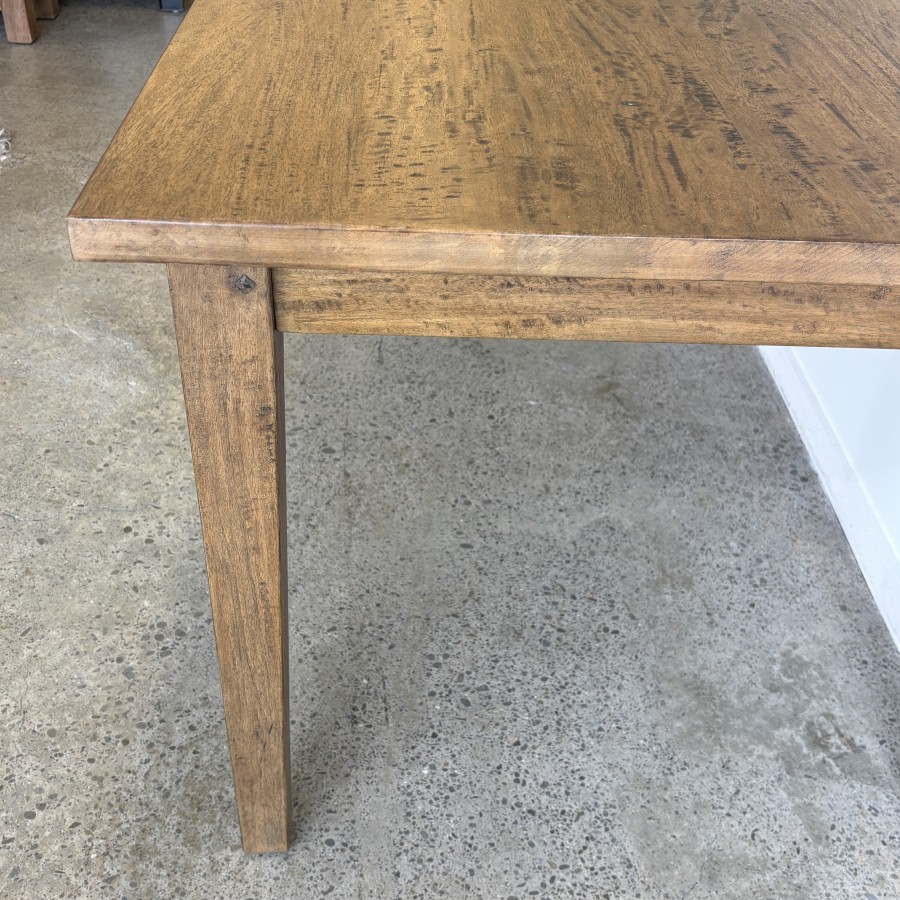 Sienna Dining Table