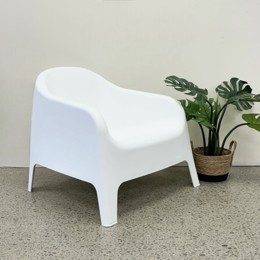 Wainui Outdoor Chair - White